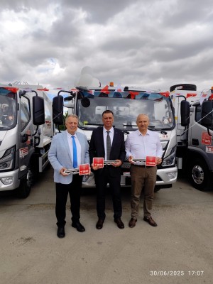 Belediyemize Türkiye Belediyeler Birliği’nden Hibe Çöp Kamyonu