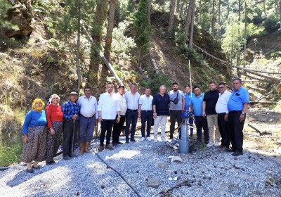 Alemler Mahallesi Dedeelması Mevkii'nde Kaynak Suyu Sevinci